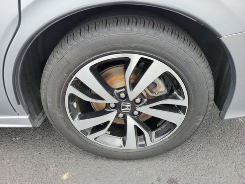 Used 2018 Honda Odyssey Elite image 32