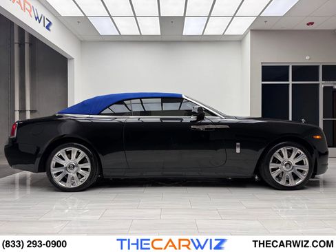 Used 2019 Rolls-Royce Dawn image 68