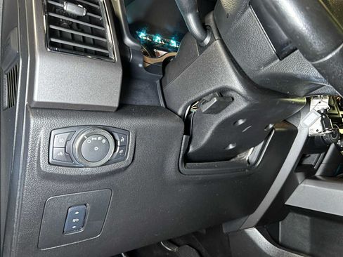 Used 2017 Ford F150 XLT w/ Equipment Group 302A Luxury AWD/4WD image 29