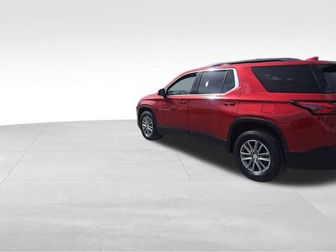 Used 2023 Chevrolet Traverse LT AWD/4WD image 6