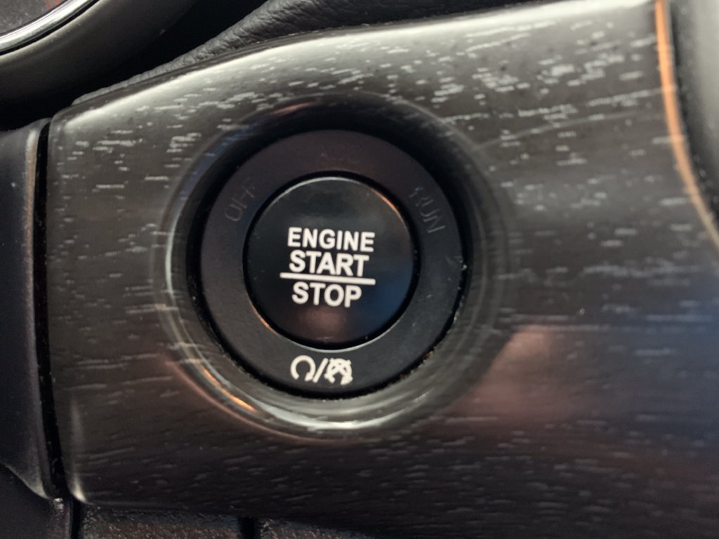 Used 2018 Jeep Grand Cherokee Altitude AWD/4WD image 26