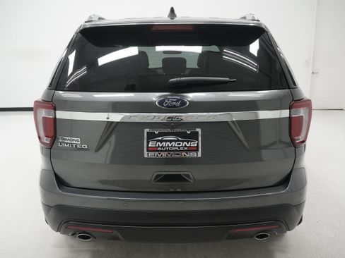 Used 2017 Ford Explorer Limited FWD image 5