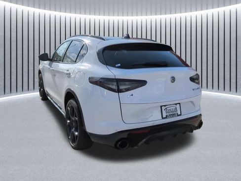 New 2026 Alfa Romeo Stelvio Sprint image 15