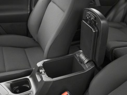 Used 2018 Toyota RAV4 LE w/ All Weather Liner Package image 18