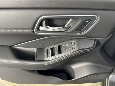 New 2026 Nissan Rogue Platinum w/ Platinum Premium Package image 21