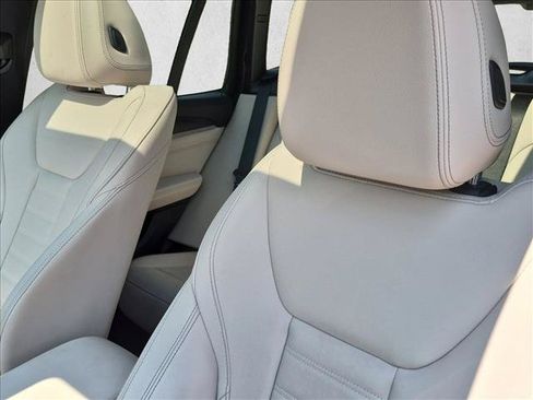 Used 2022 BMW X3 xDrive30i w/ M Sport Package 2 AWD/4WD image 11
