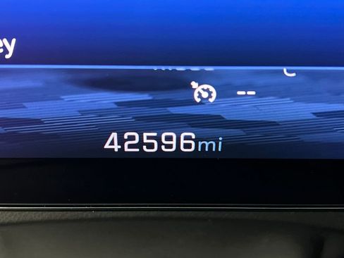 Used 2024 Chevrolet Traverse LT image 54