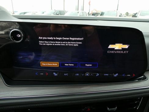 New 2026 Chevrolet Suburban Z71 w/ Z71 Off-Road Package image 30