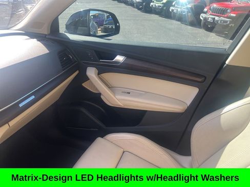 Used 2023 Audi Q5 2.0T Prestige w/ Prestige Package image 16