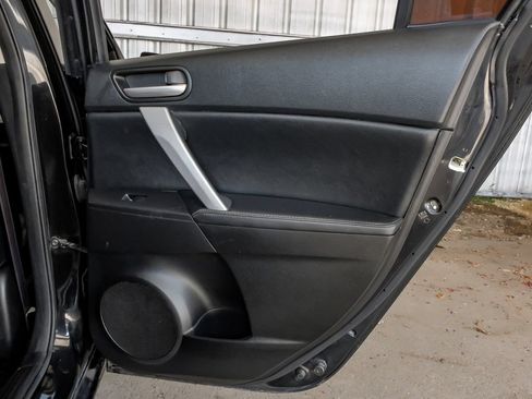 Used 2012 MAZDA MAZDA3 i Grand Touring w/ Tech Pkg FWD image 45