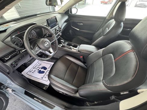 Used 2024 Nissan Sentra SR w/ SR Premium Package FWD image 15
