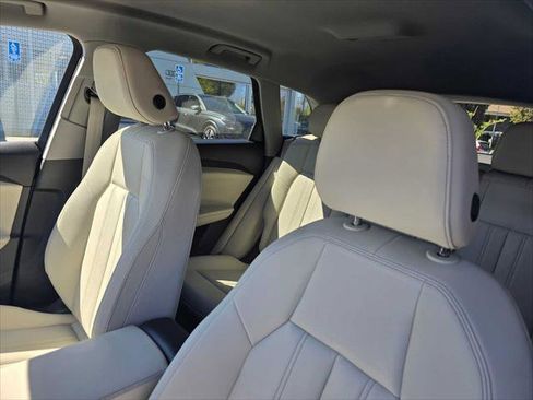 New 2025 Audi Q5 Premium image 24