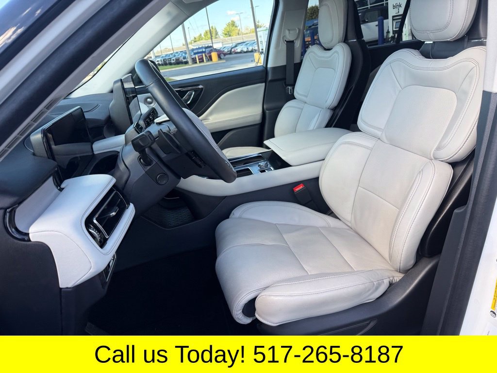Used 2025 Lincoln Aviator Reserve w/ Equipment Group 201A AWD/4WD image 22