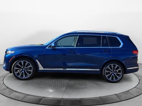Used 2020 BMW X7 xDrive40i w/ Premium Package AWD/4WD image 4