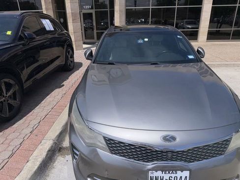 Used 2017 Kia Optima SX FWD image 3