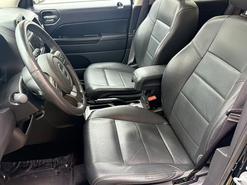 Used 2017 Jeep Patriot High Altitude AWD/4WD image 26