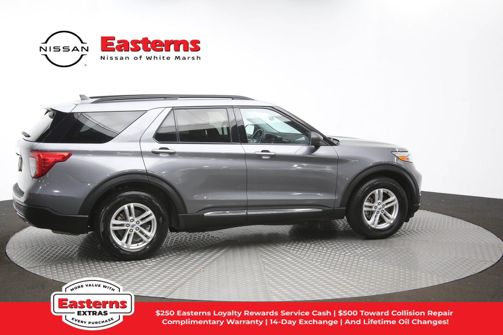 Used 2023 Ford Explorer XLT w/ Equipment Group 202A RWD image 43