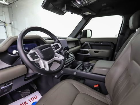 Used 2022 Land Rover Defender 110 XS Edition AWD/4WD image 10