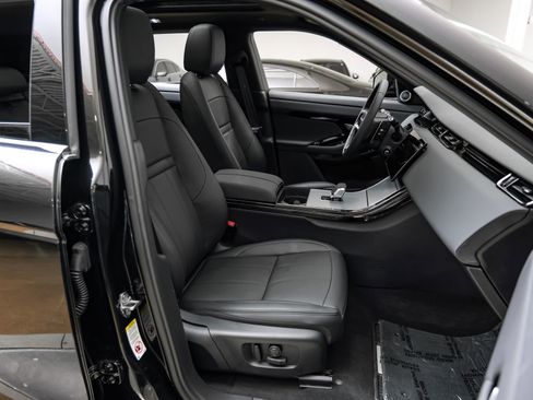 Used 2025 Land Rover Range Rover Evoque S image 44