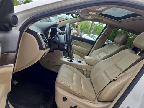 Used 2014 Jeep Grand Cherokee Limited AWD/4WD image 16