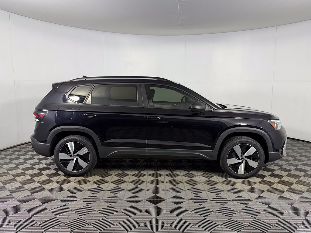 Used 2025 Volkswagen Taos S AWD/4WD image 5
