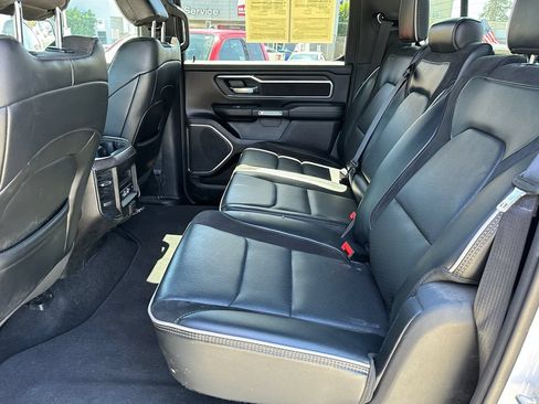 Used 2025 RAM 1500 Laramie AWD/4WD image 16