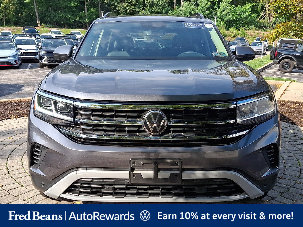 Certified 2023 Volkswagen Atlas SE w/ Panoramic Sunroof Package AWD/4WD image 2