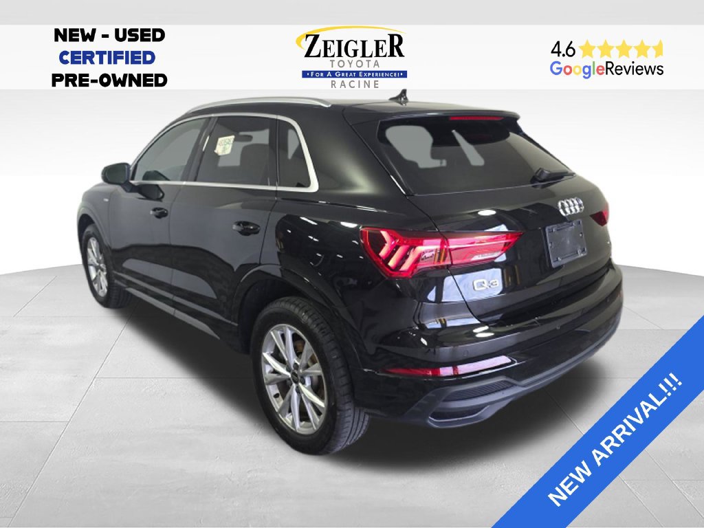 Used 2023 Audi Q3 2.0T Premium w/ Convenience Package AWD/4WD image 2