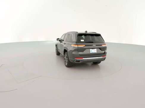 New 2025 Jeep Grand Cherokee Overland image 9