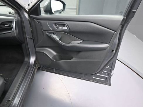 Used 2024 Nissan Rogue SV AWD/4WD image 13