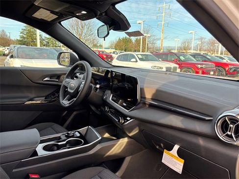 New 2026 Chevrolet Equinox LT image 33