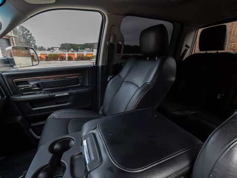 Used 2016 RAM 2500 Laramie image 19