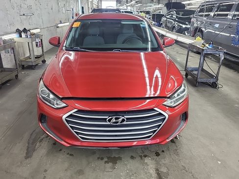 Used 2017 Hyundai Elantra SE FWD image 2