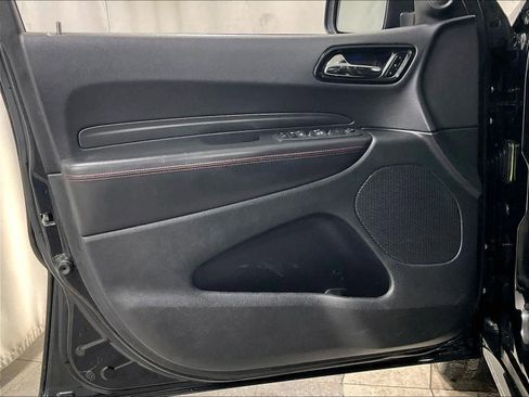 Used 2023 Dodge Durango GT image 9