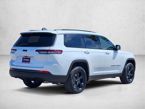 New 2026 Jeep Grand Cherokee L Limited w/ Limited Altitude Package AWD/4WD image 2