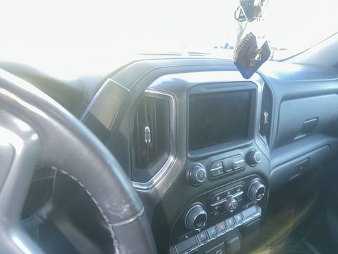 Used 2022 Chevrolet Silverado 1500 LT image 8