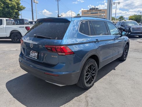 Used 2019 Volkswagen Tiguan SE AWD/4WD image 3