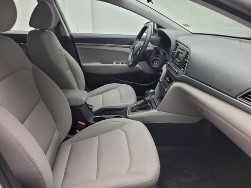 Used 2018 Hyundai Elantra SE FWD image 21