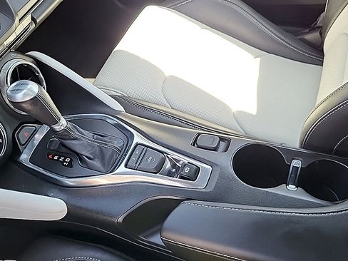 Used 2018 Chevrolet Camaro SS RWD image 26