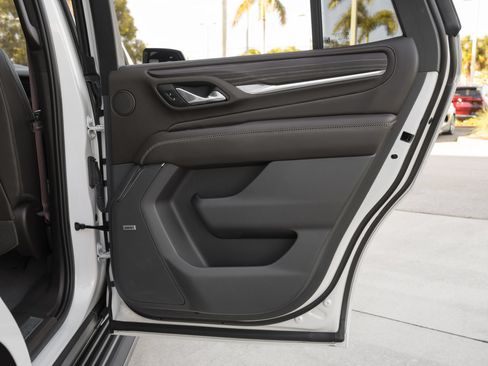 Used 2023 GMC Yukon Denali AWD/4WD image 35