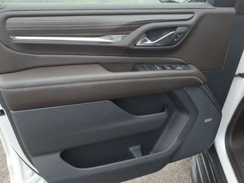 Used 2024 GMC Yukon XL Denali w/ Advanced Technology Package image 22