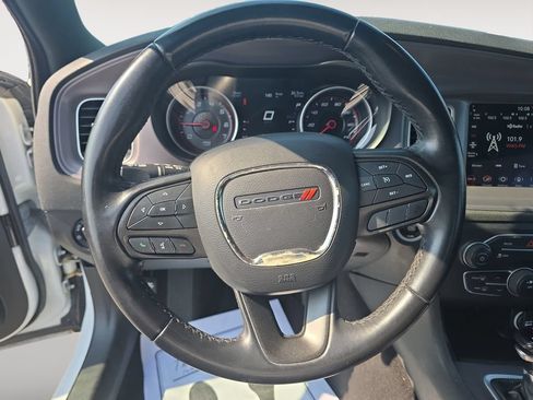 Used 2023 Dodge Charger SXT RWD image 12