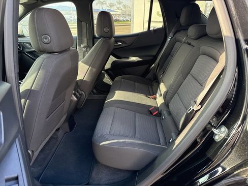 Used 2025 Chevrolet Equinox LT image 16