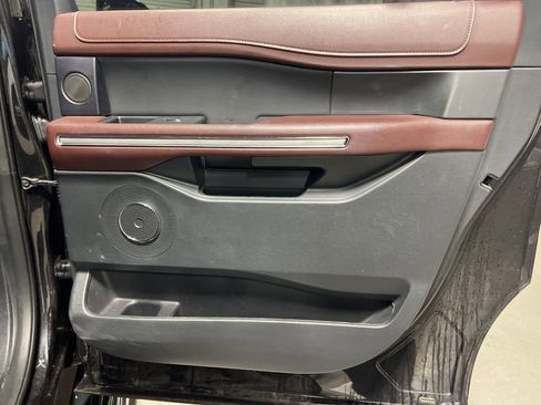 Used 2024 Ford Expedition Max Limited image 12