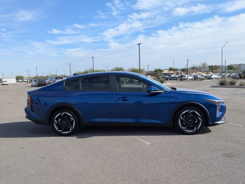 Certified 2025 Kia K4 EX image 6