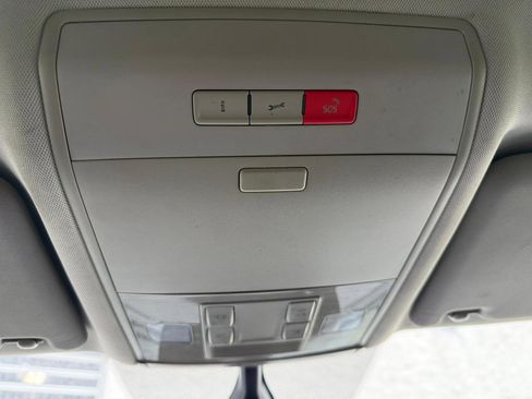 Used 2018 Volkswagen Atlas SE image 34