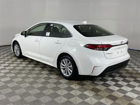 New 2026 Toyota Corolla XLE image 5