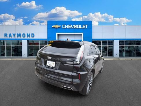 Used 2024 Cadillac XT4 Sport w/ Technology Package AWD/4WD image 4