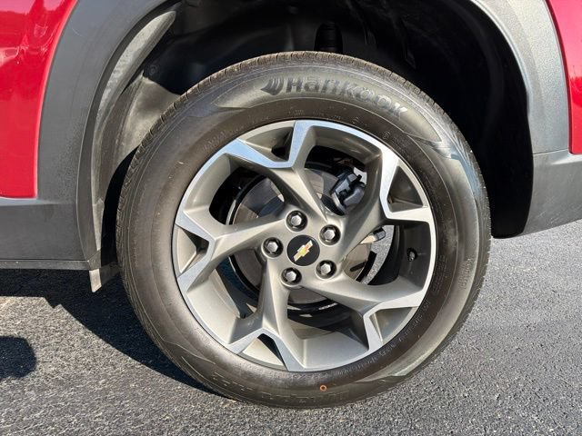 Used 2024 Chevrolet Trax LT FWD image 6