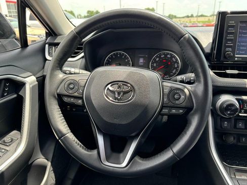 Used 2022 Toyota RAV4 XLE Premium AWD/4WD image 12